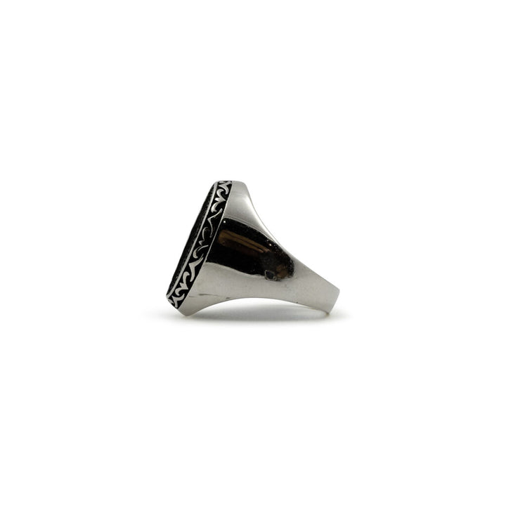 Classic black oval ring