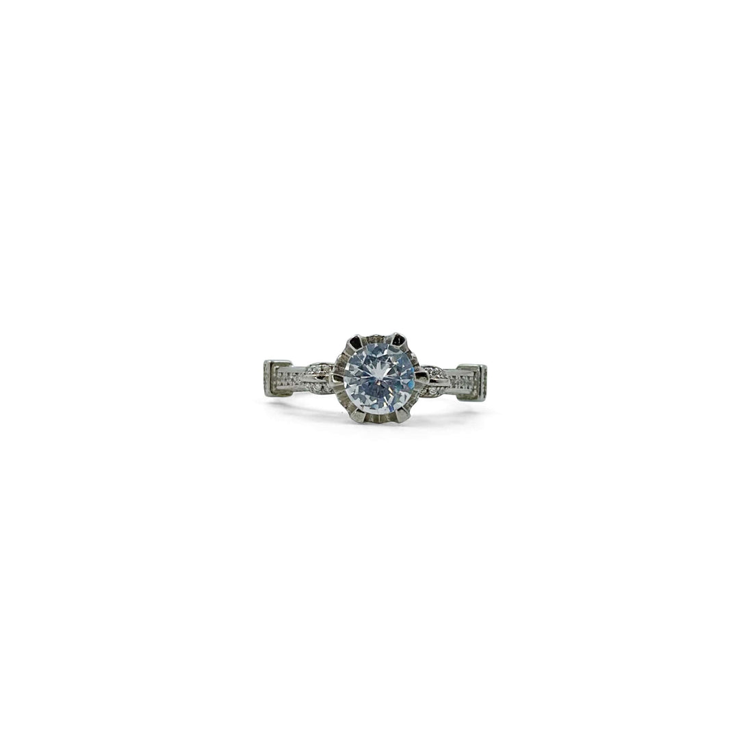 Queen solitaire ring